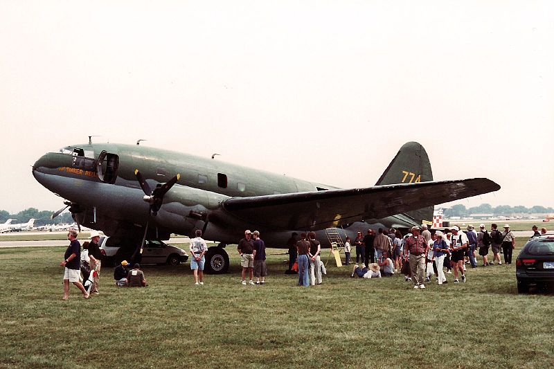 File:Curtiss C-46 Commando (433226184).jpg