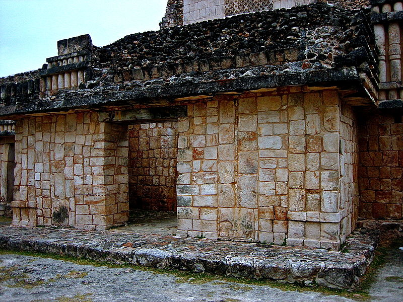 File:DETALLE DE UXMAL dos.JPG