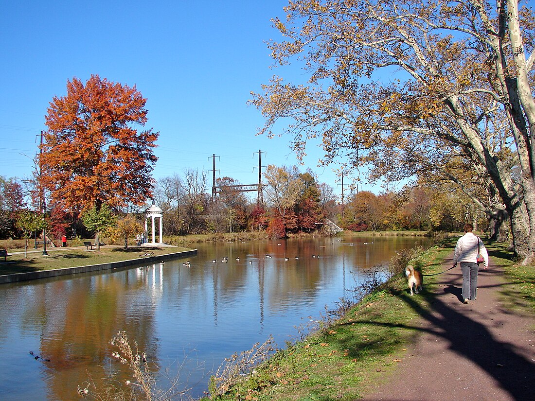 File:Delaware Canal w dog.JPG