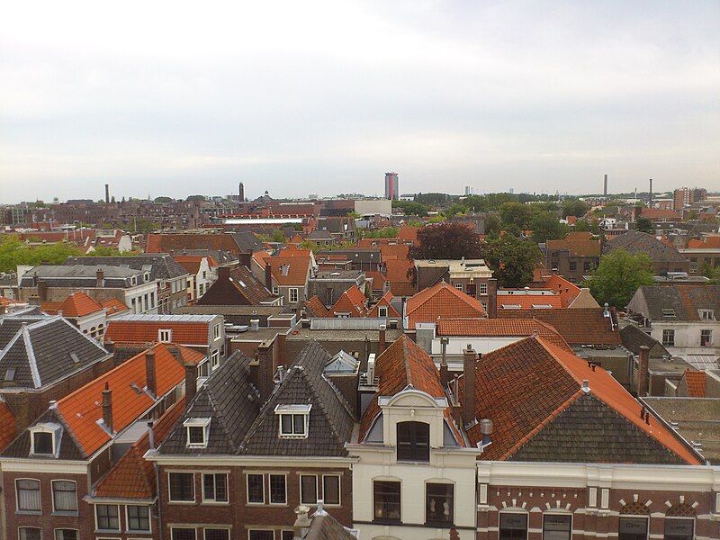 File:Delft south of the market square.jpg