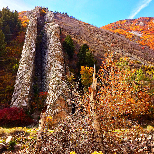 File:Devil's Slide, Morgan, UT.jpg