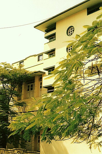 File:Early 20th century Modernist architecture in Pondicherry.jpg