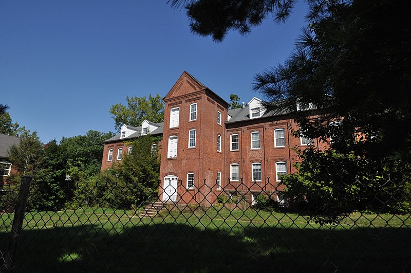 File:EastWindsorCT FormerBroadBrookMill.jpg