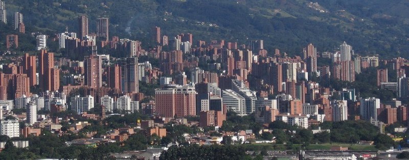 File:El Poblado Medellín(1).jpg