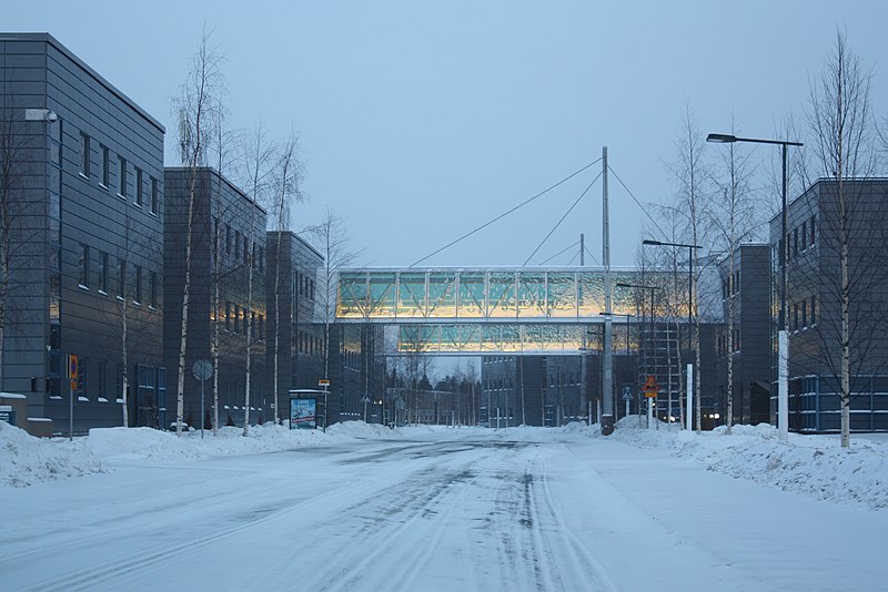 File:Elektroniikkatie Oulu 20100130.jpg