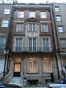 50 Wimpole Street, setting of the play The Barretts of Wimpole Street (1930) Elizabeth Barrett Barrett - 50 Wimpole Street Marylebone W1G 8SQ.jpg