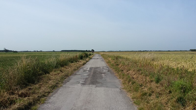 File:Engine Lane - geograph.org.uk - 5468106.jpg