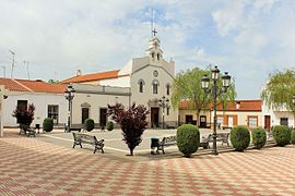 Plaza ya ilesia parroquial de L'Asunción