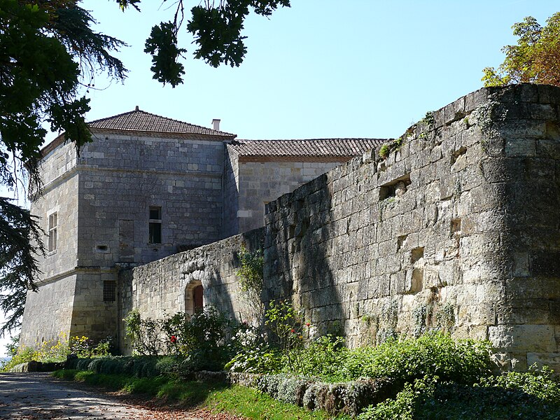 File:Estillac - Château -3.JPG