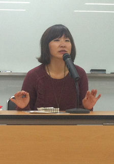 Eun Heekyung writer