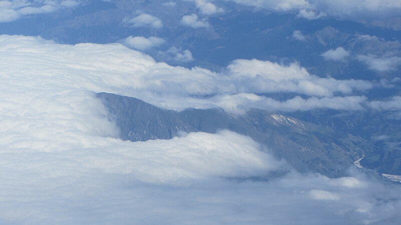 File:Flight from Rotorua to Queenstown. Over South Island (482855) (9484428508).jpg