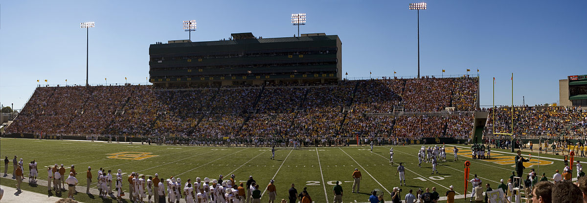 Floyd Casey Stadium — Wikipédia