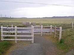 Footpath crosses Jeskyns Road - geograph.org.uk - 1227589.jpg