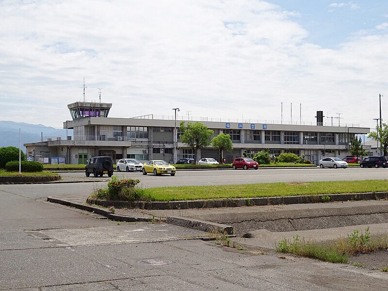 File:Fukui airport.jpg