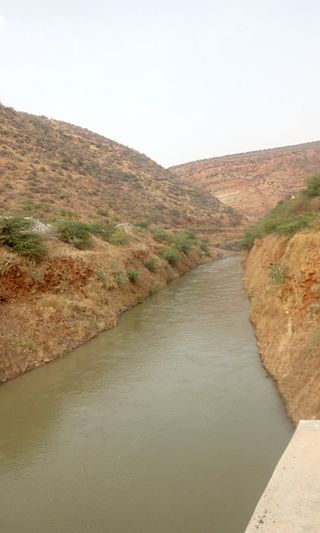 <span class="mw-page-title-main">Galeru Nagari Sujala Sravanthi Project</span> Dam in Srisailam dam right main canal - Bhanakacherla