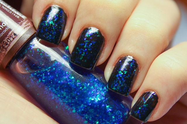 Bright and Bubbly Nail Polish - holographic purple glitter bomb –  Fanchromatic Nails