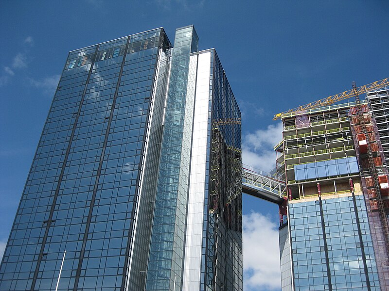 File:Gothia Towers, one bridge D.JPG