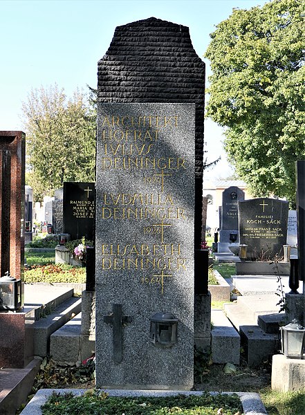 File:Grab von Julius Deininger auf dem Wiener Zentralfriedhof.JPG