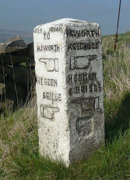 File:Guide stone, Keighley Road, Wadsworth - geograph.org.uk - 1241729.jpg