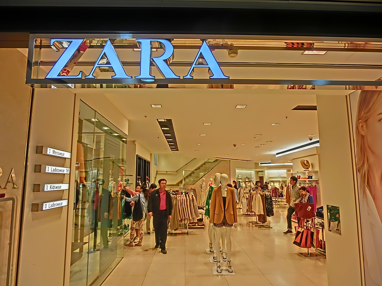 zara 42nd street hours