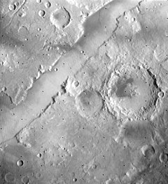 Hargraves кратері 341S15.jpg