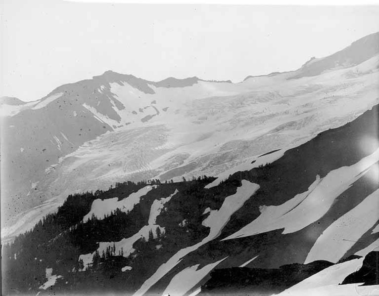 File:Head of Great North Glacier, Mount Baker, August 11, 1894 (WAITE 24).jpeg