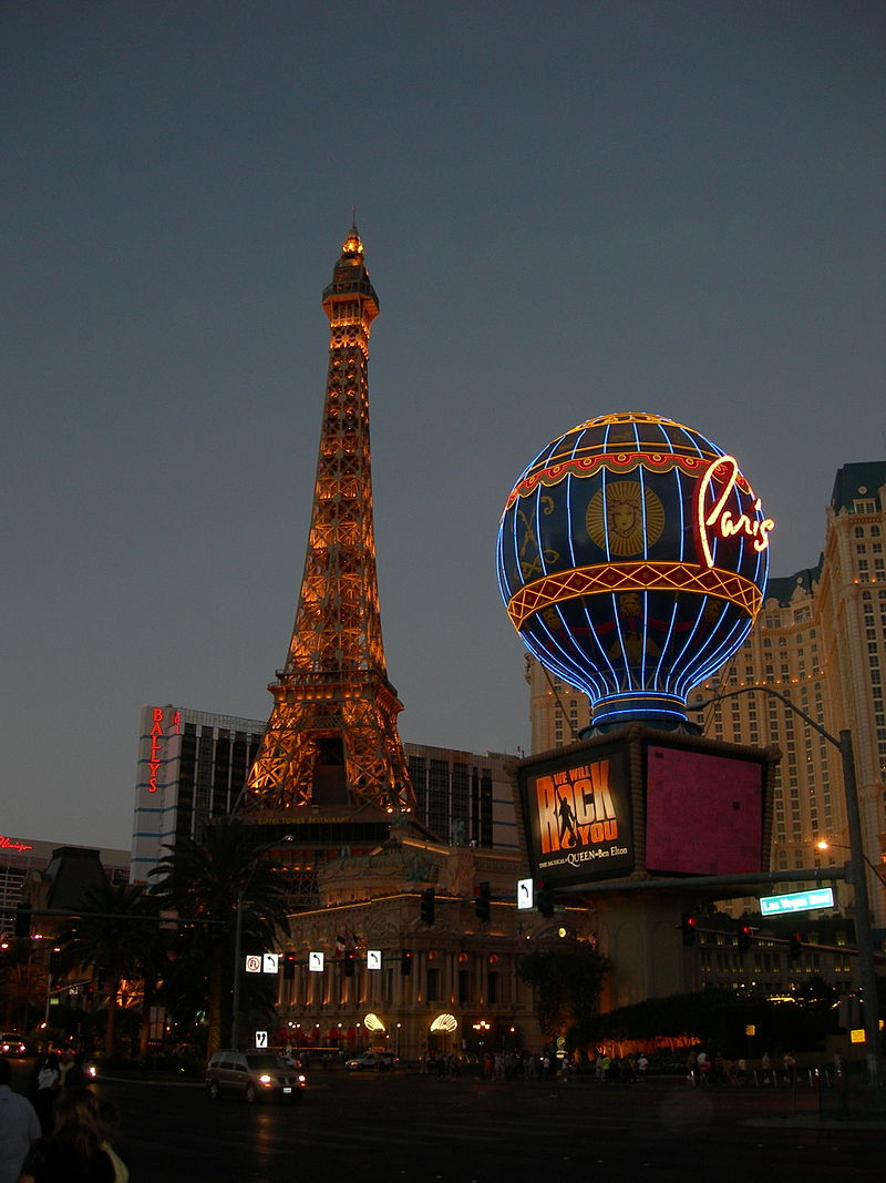 Paris Las Vegas - Wikipedia