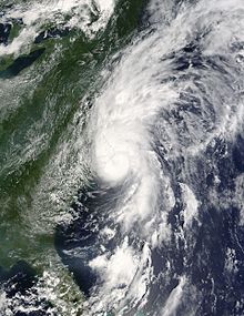 Hurricane Alex near Outer Banks on August 3 Hurricane Alex 03 aug 2004 1600Z.jpg