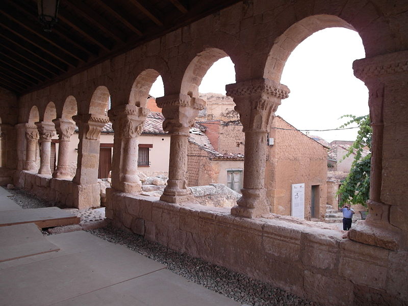 File:IglesiaDeSanMiguelSanEstebanDeGormaz20120828192037SAM 0851.jpg