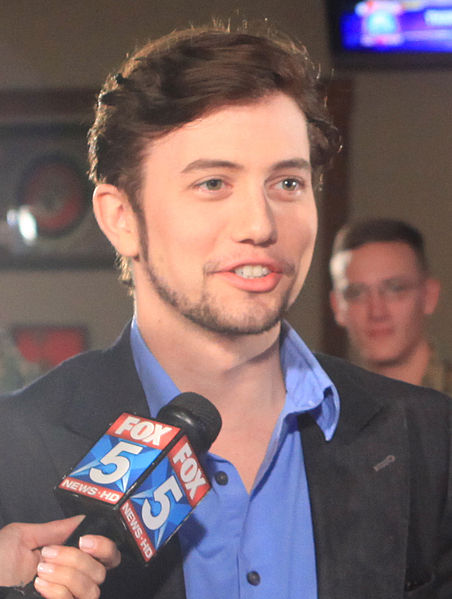 File:Jackson Rathbone 2, 2011.jpg