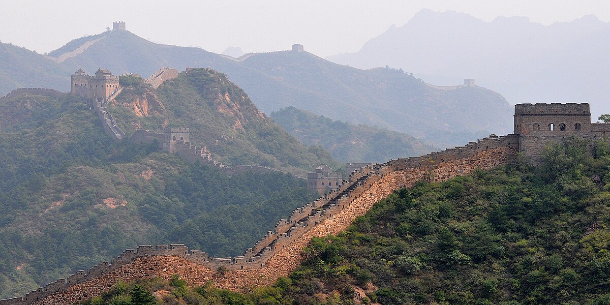 The Great Chinese Wall close to Jinshanling Stock Photo by ©hecke06 58310871