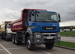 Pre-production copy of the KamAZ-65802 at a Russian trade fair (2015)