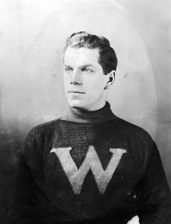 Ken Mallen with the New Westminster Royals in 1912.