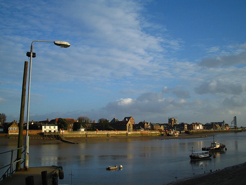 File:Kings-lynn-river-great-ouse.JPG