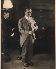 Kishichiro Okura playing Okraula 1936.webp