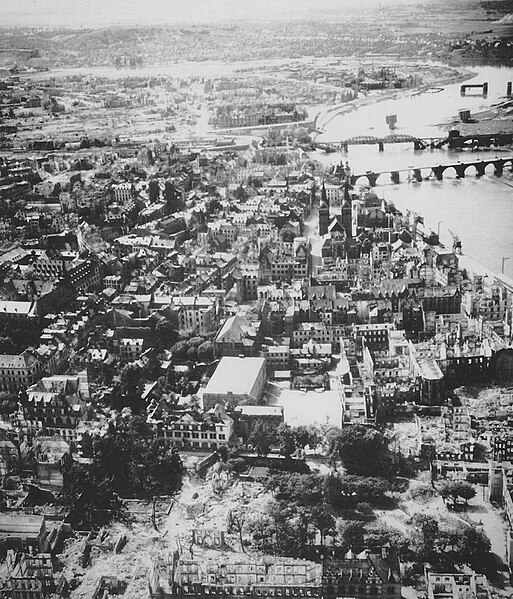 File:Koblenz (2) 1945.jpg