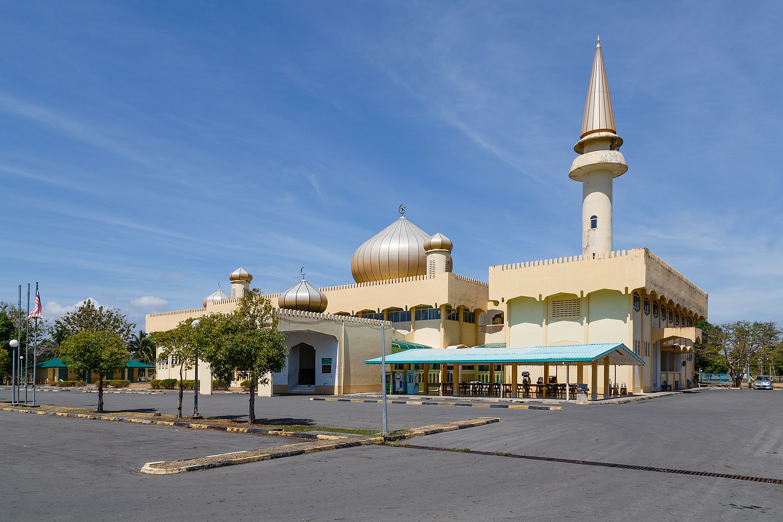 Во сколько в мечеть завтра в казани. As Syakirin Mosque.