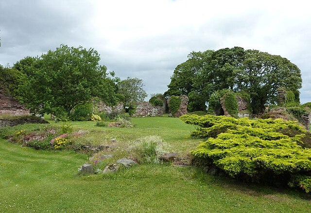 Lindores Abbey Blitz - Live!