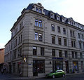 Residential and commercial building, corner building in closed development (structural unit with Rathausplatz 2/4 and Böhmische Straße 3)
