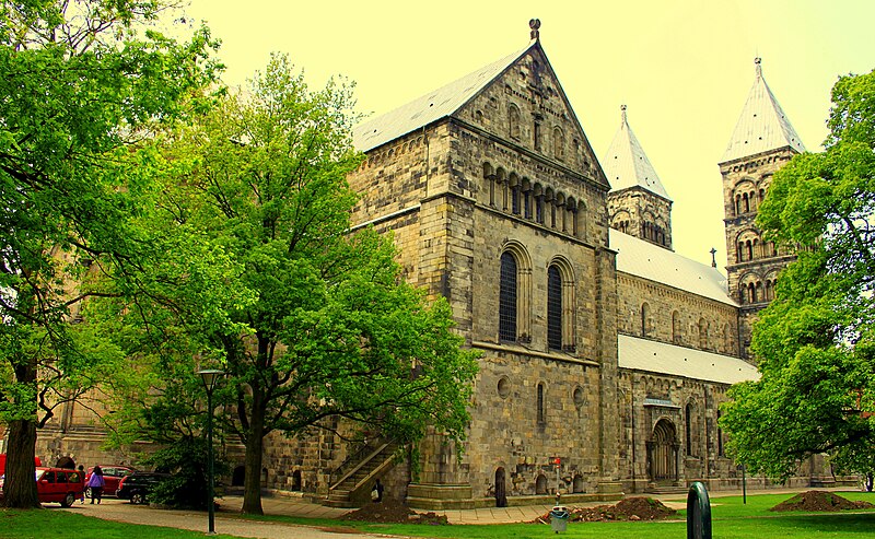 File:Lund Cathedral.jpg