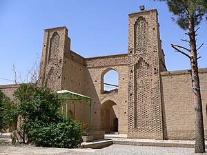 Mausoleum of Ala ud-Daula Simnani.jpg