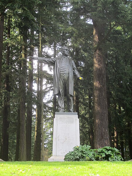 File:Mount Tabor Park, Portland, Oregon (2012) - 22.JPG