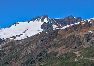 <span class="mw-page-title-main">Mount White-Fraser</span> Mountain in British Columbia, Canada