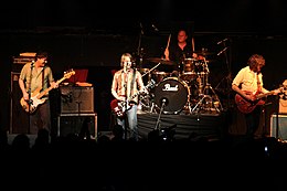 Mudhoney iunie 2007.jpg