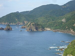 Blick auf die Bucht vom Jūsanbutsu-Park