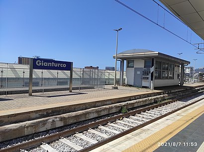 Come arrivare a Stazione Napoli Gianturco con i mezzi pubblici - Informazioni sul luogo