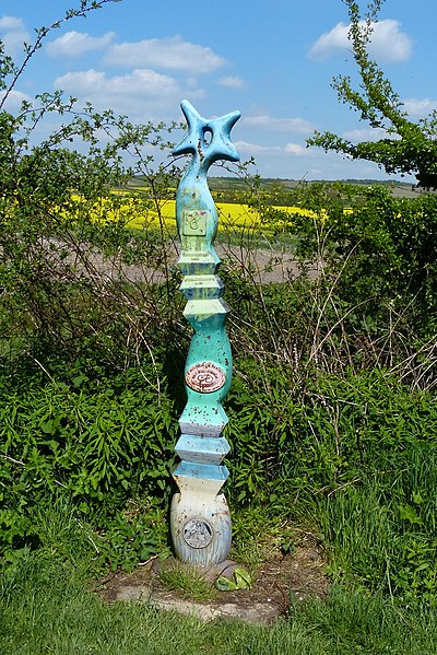 File:NCN Millennium Milepost MP53 Little Bowden Leicestershire.jpeg