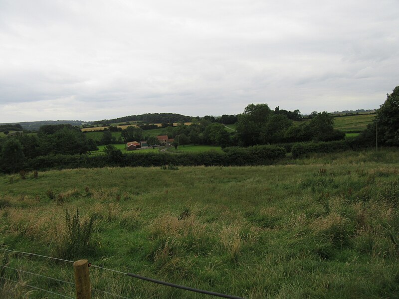 File:Near Carr House - geograph.org.uk - 5470749.jpg