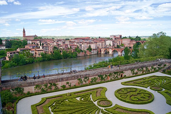 Garden of the bishop's palace in Albi