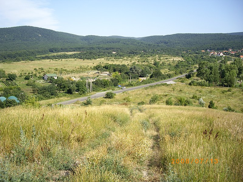 File:Panoráma a dombról - panoramio - Verőczi Zoltán (15).jpg